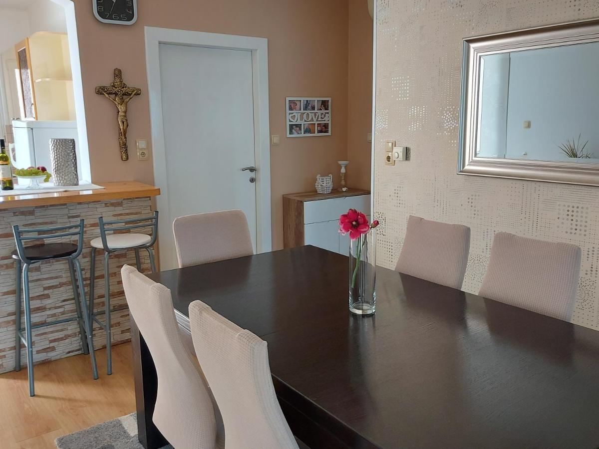 Apartman Larisa Leilighet Kampor Eksteriør bilde