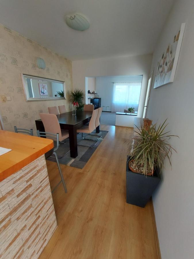 Apartman Larisa Leilighet Kampor Eksteriør bilde