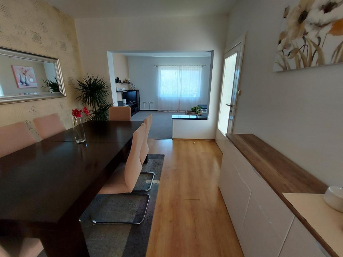Apartman Larisa Leilighet Kampor Eksteriør bilde