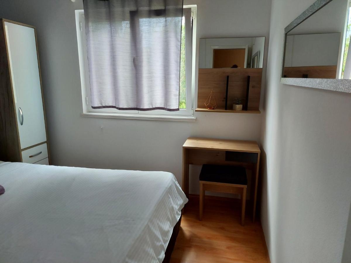 Apartman Larisa Leilighet Kampor Eksteriør bilde