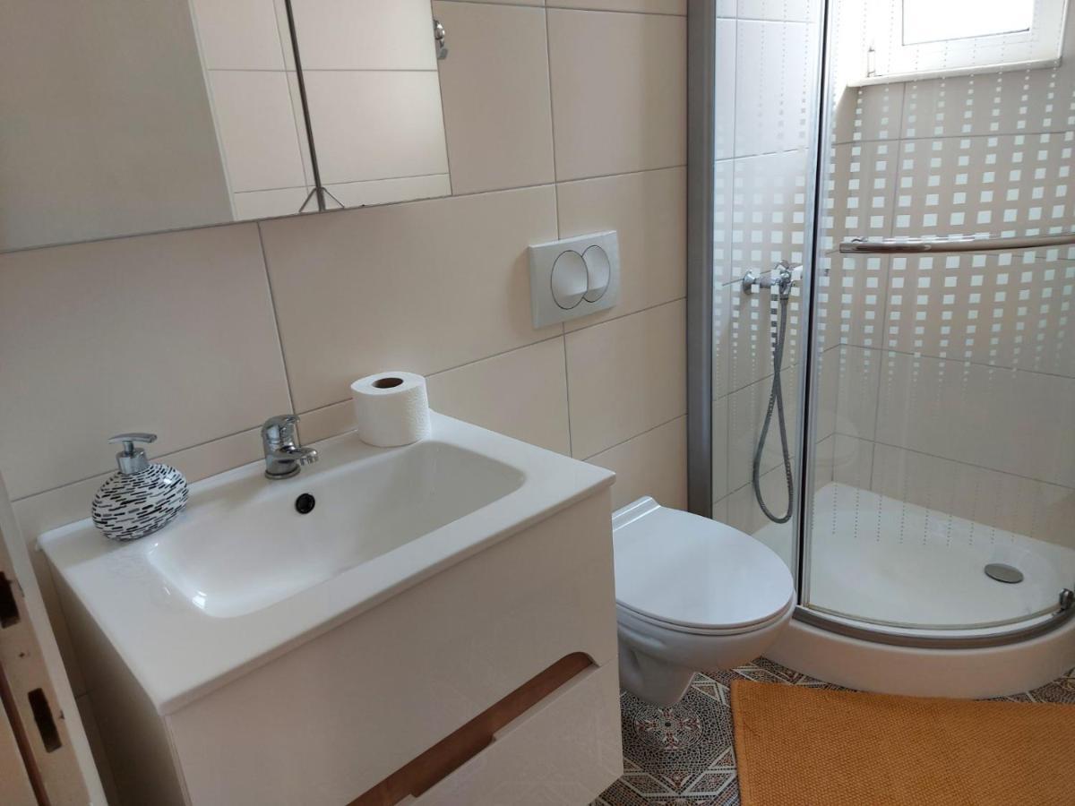 Apartman Larisa Leilighet Kampor Eksteriør bilde