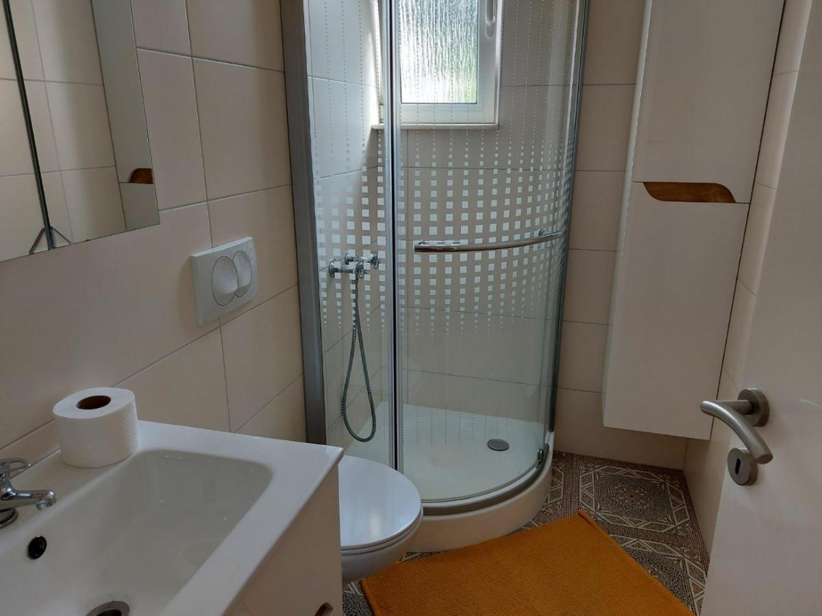 Apartman Larisa Leilighet Kampor Eksteriør bilde